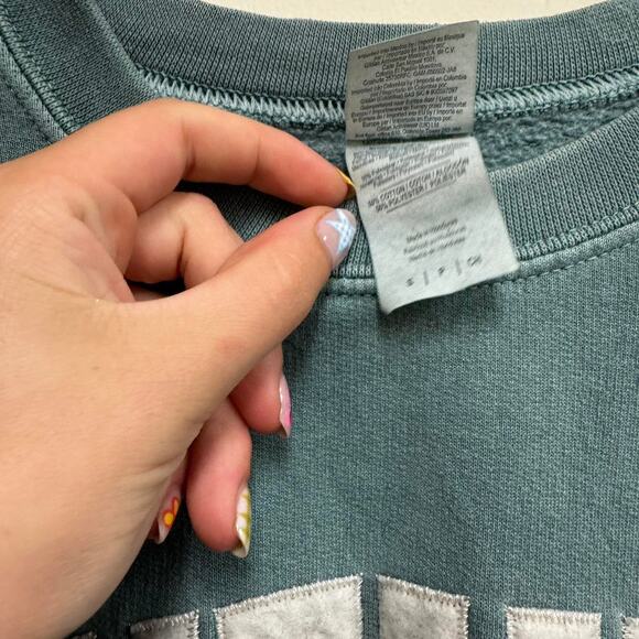 Green Martha’s Vineyard Crewneck – Size Small - Picture 2 of 3